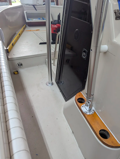 Sea Ray T-Top image 1