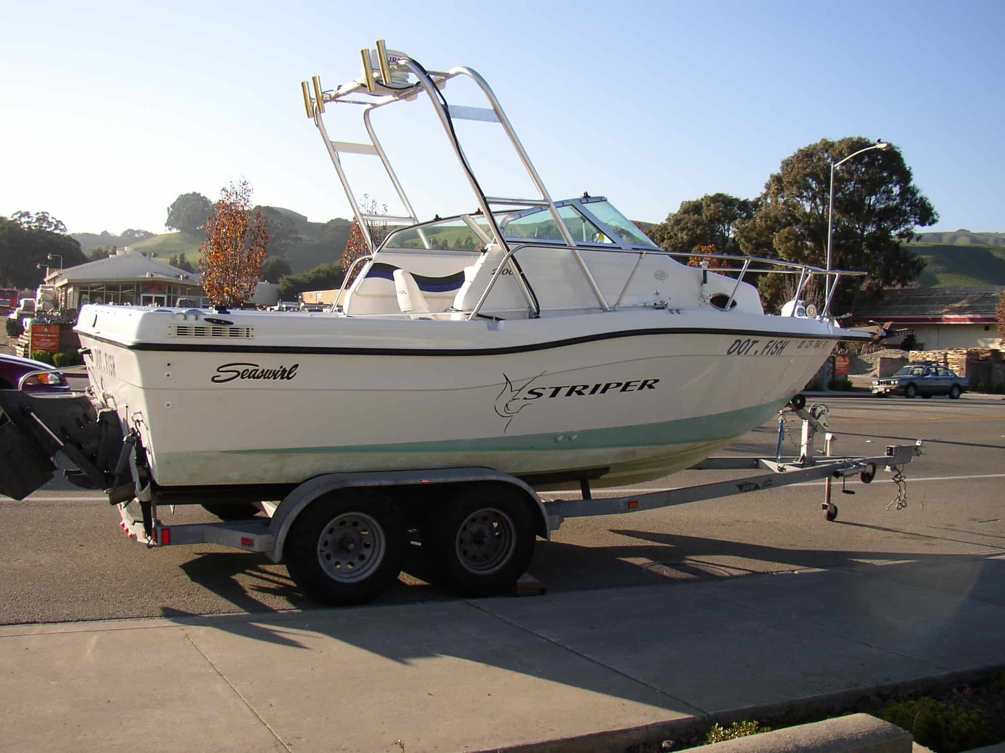 Seaswirl 2100 Striper Arch 1996 image 1
