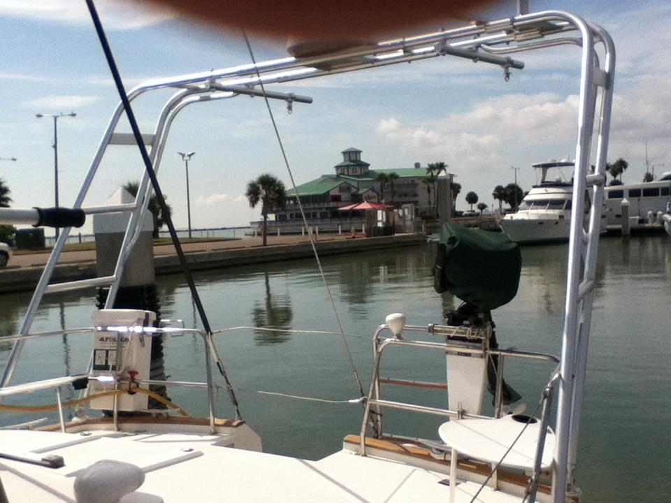 Beneteau 44 Center Cockpit Arch 1997 image 1