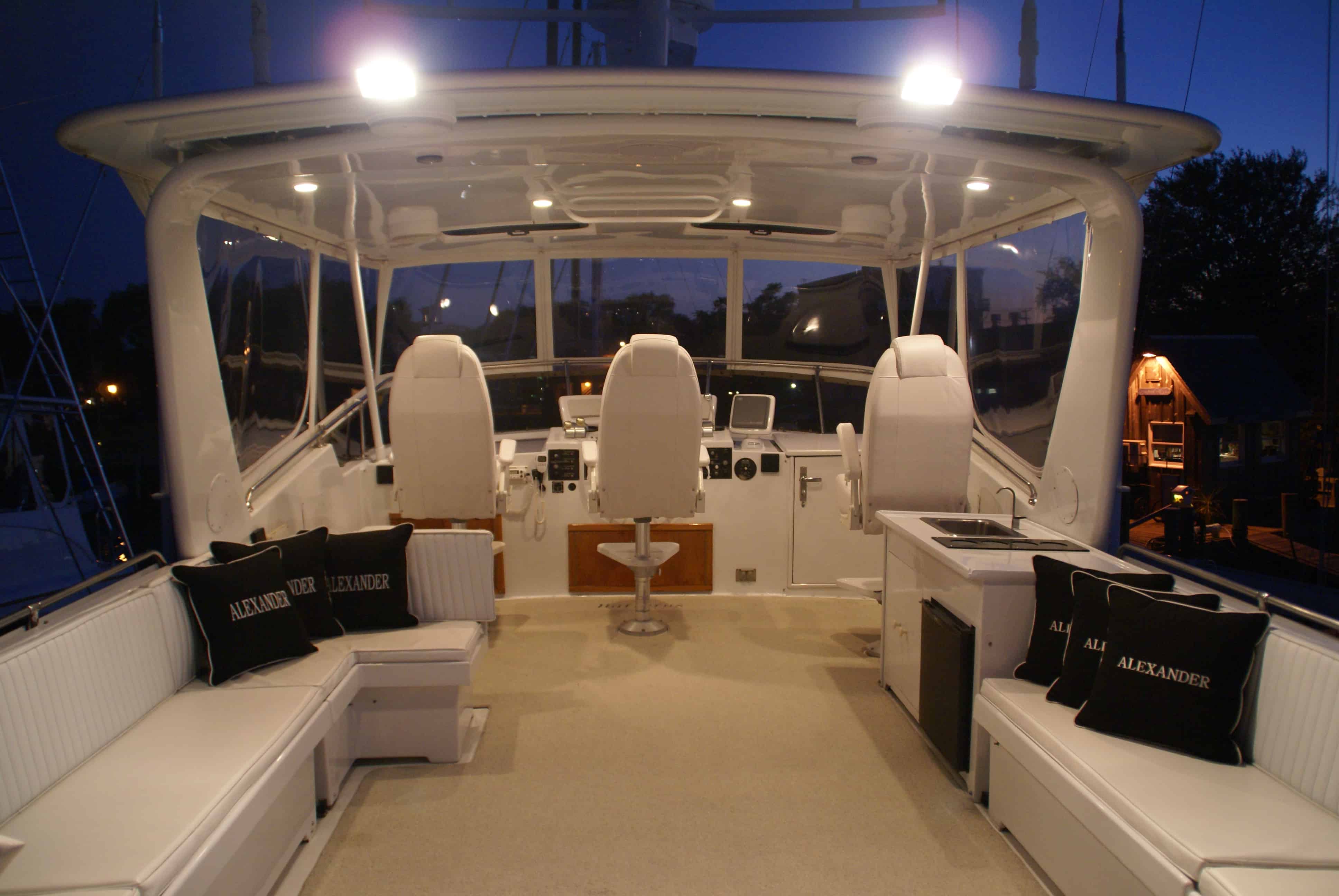 Hattaras 61 Motor Yacht Top 1981 image 1