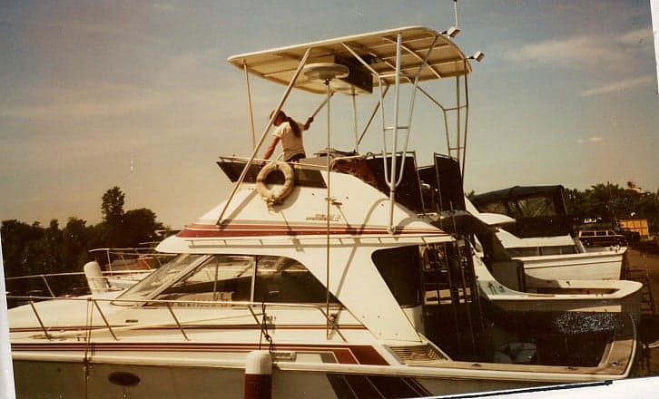 Trojan 10.8 Meter Sedan Top 1986 image 1