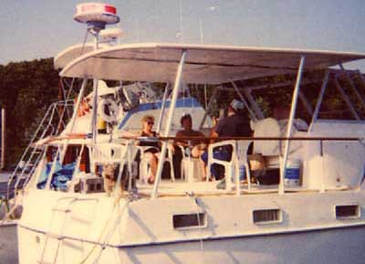 Hattaras 41 Twin Cabin Top 1966 image 1