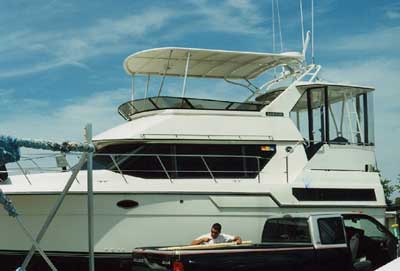 Carver 36/370 Aft Cabin Top 1990 image 1