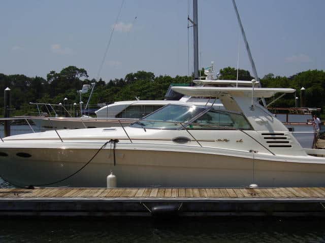 Sea Ray 370 Express Cruiser Top 1997 image 1