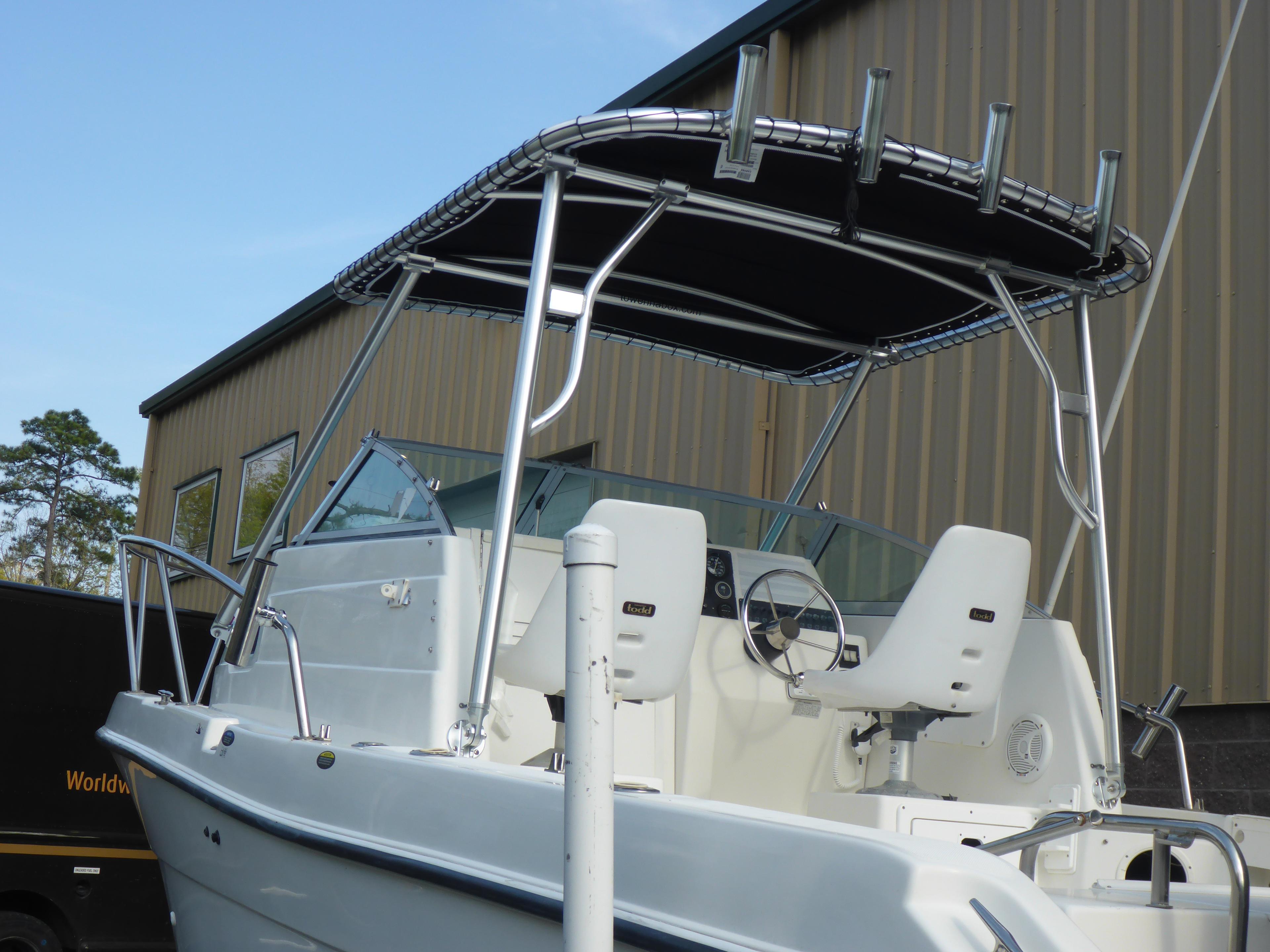 Robalo Top 2000 image 1