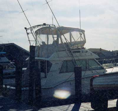 Hattaras 43 Convertible Arch 1979 image 1