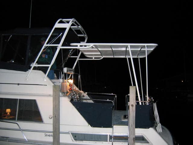 Silverton 40 Aft Cabin Aft Deck Top 1982 image 1