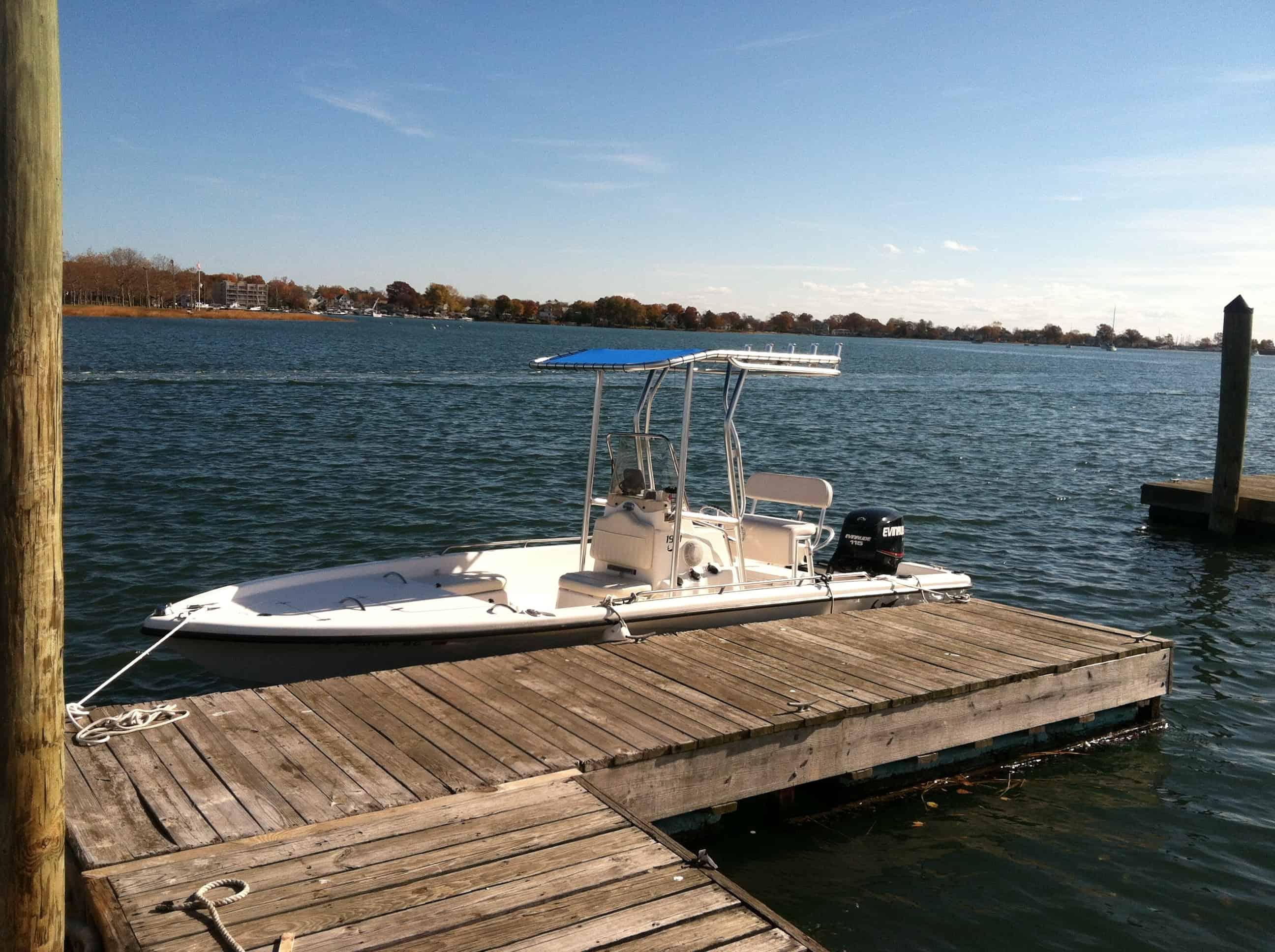 Mako 1801 T-Top 2008 image 1