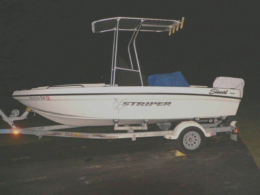 Seaswirl 175 Center Console T-Top 2003 image 1