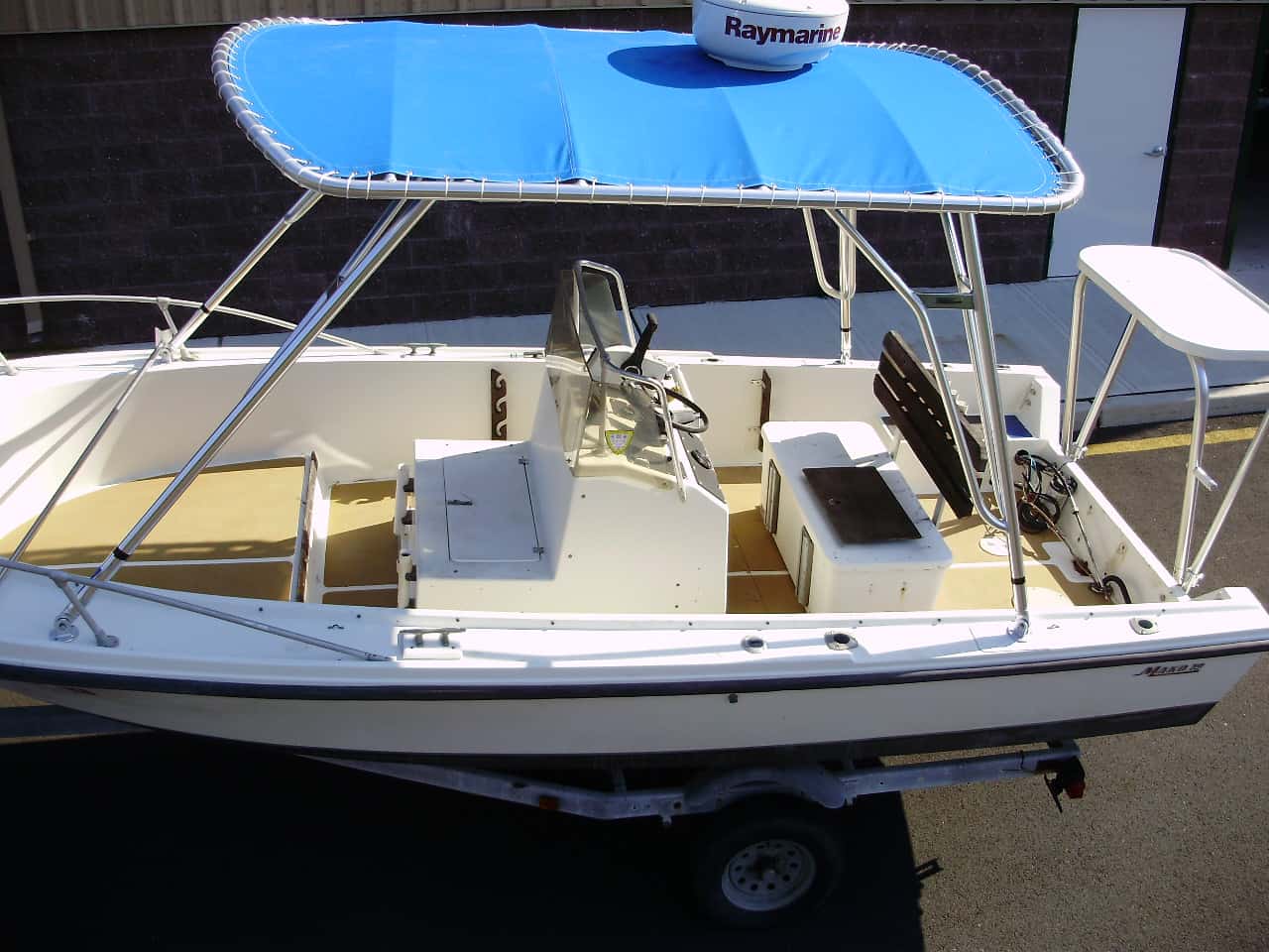 Mako 19 Top 1982 image 1