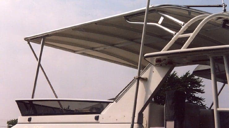 Carver 36/370 Aft Cabin Top 1990 image 1