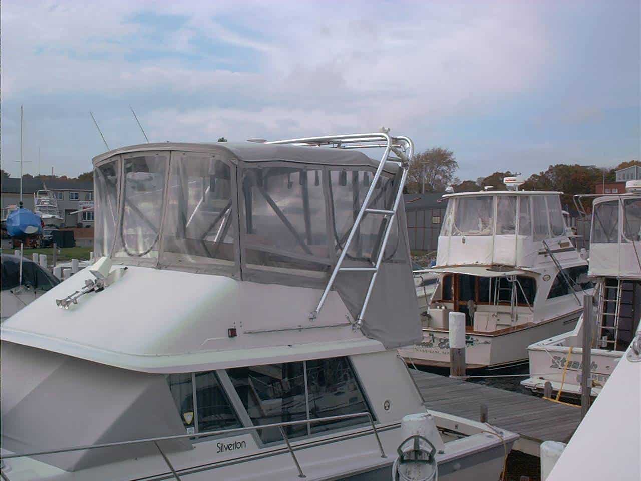 Silverton 34 Convertible Arch 1984 image 1
