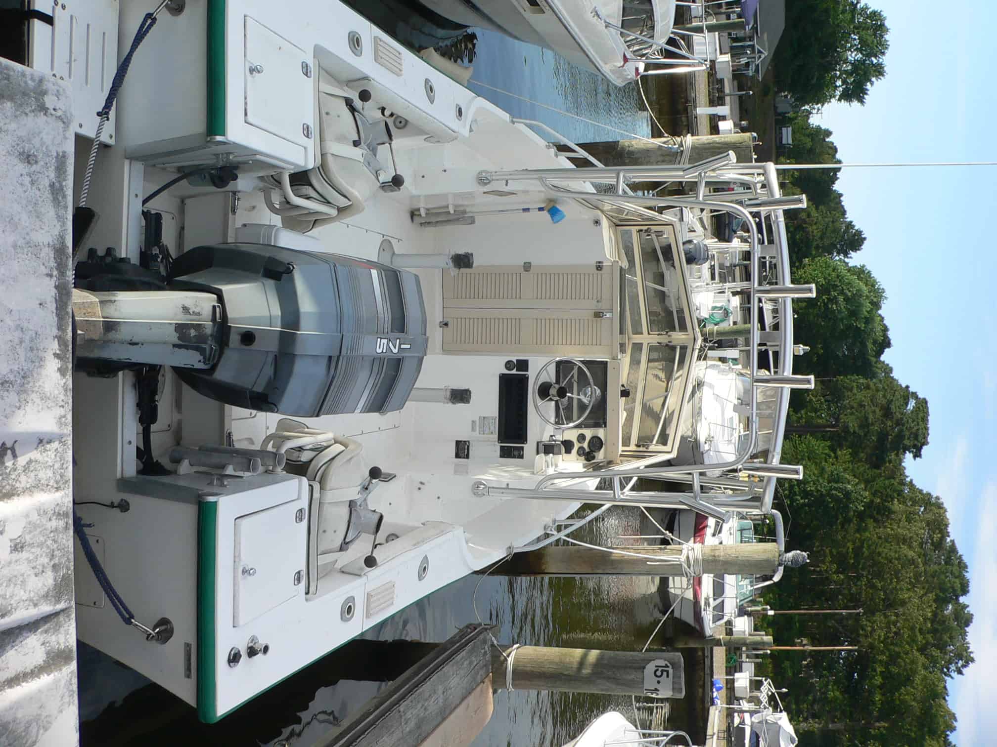 Mako 223 Walkaround Top 1995 image 1