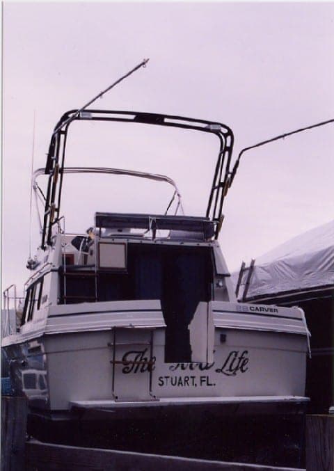 Carver 28 Mariner Arch 1983 image 1
