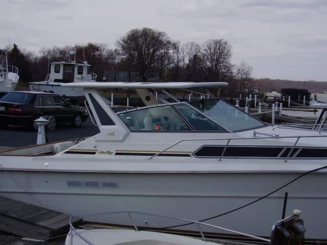 Sea Ray 390 Express Cruiser Top 1984 image 1