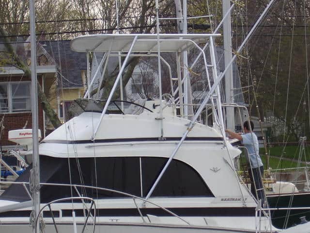Bertram 33 Flybridge Cruiser Top 1977 image 1