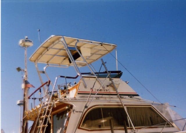 Egg Harbor 33 Convertible Top 1982 image 1