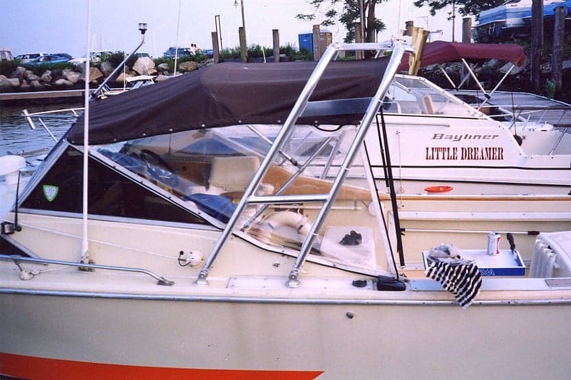Anna Capri Arch 1974 image 1