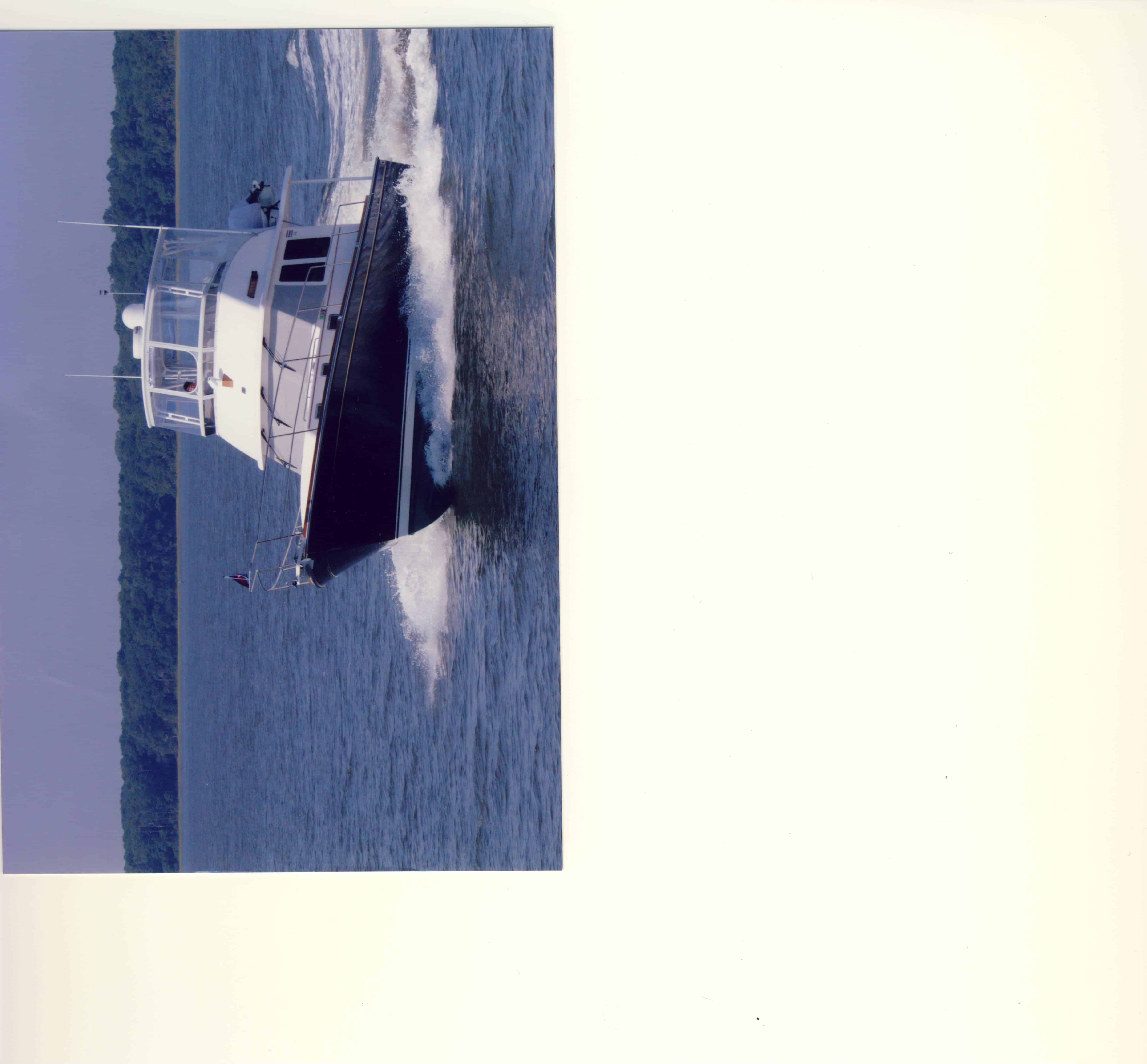 Sabreline 42 Sedan w/extended deck Top 2001 image 1