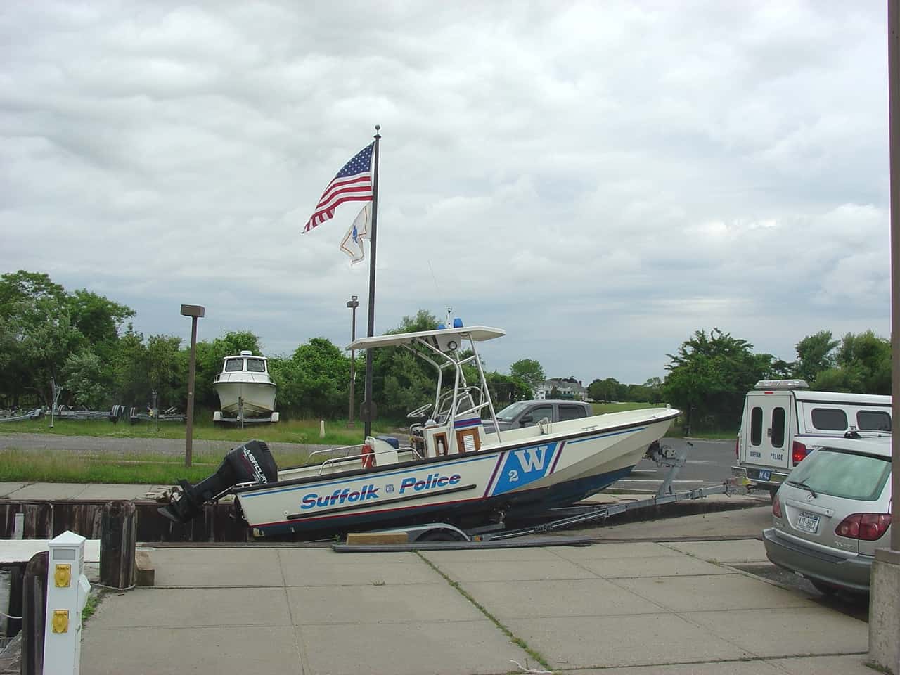 Boston Whaler 22 Outrage T-Top 1982 image 1