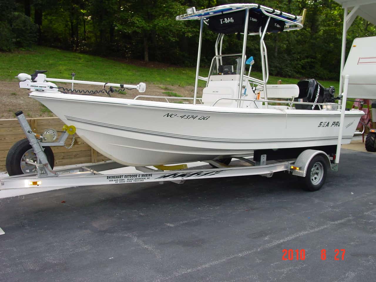 Sea Pro SV1900 Bay Boat T-Top 2004 image 1