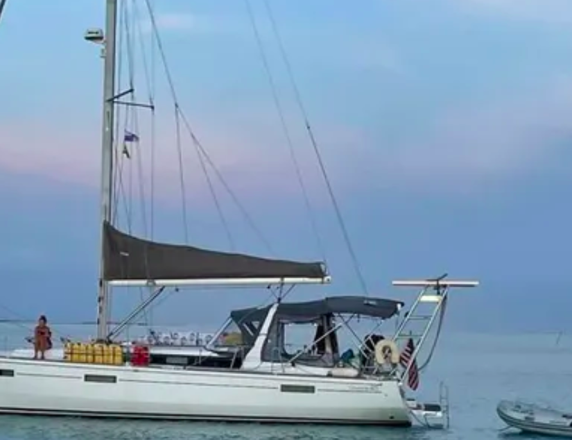 Beneteau Arch image 1