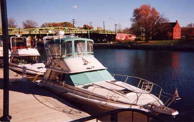 Silverton 34 Convertible Arch 1984 image 1