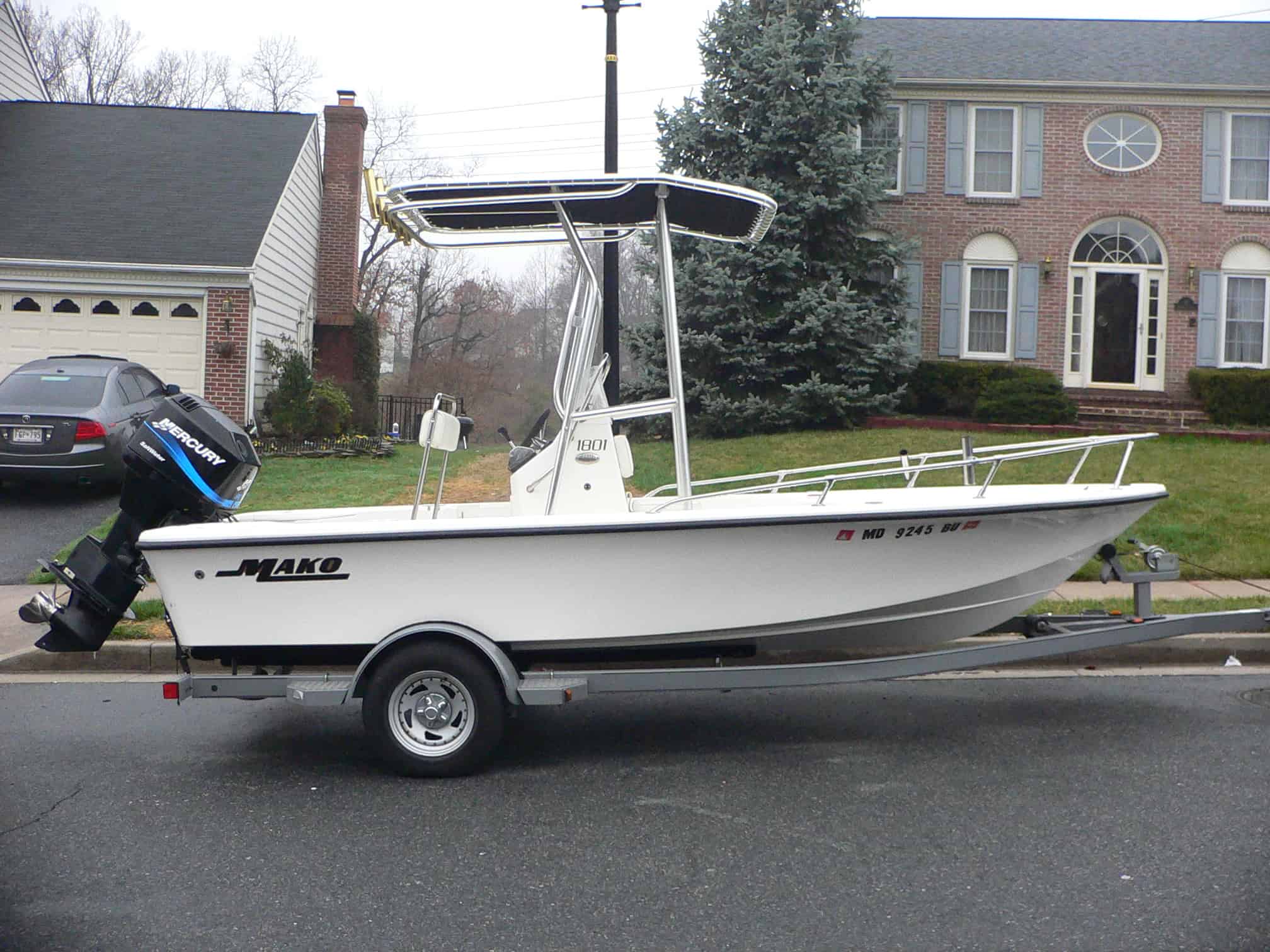 Mako 18 Center console T-Top 2006 image 1