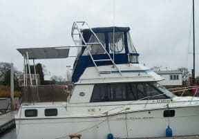Carver 32 Aft Cabin Aft Deck Top 1983 image 1