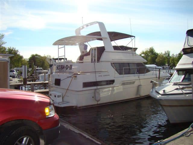 Carver 36/370 Aft Cabin Aft Deck Top 1990 image 1
