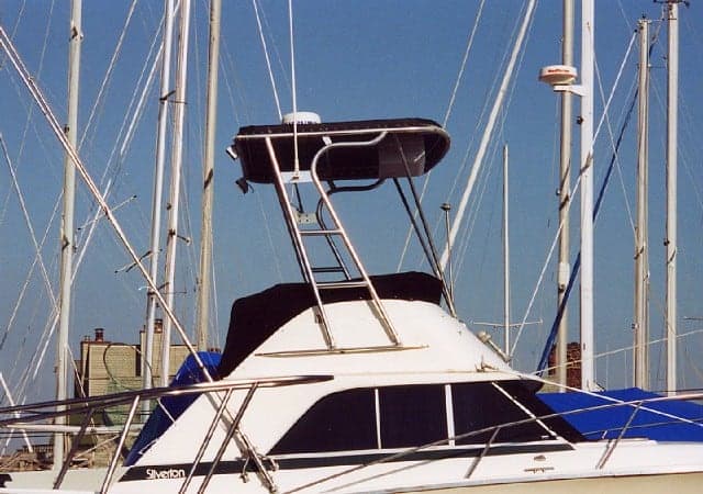 Silverton 31 Convertible Top 1976 image 1