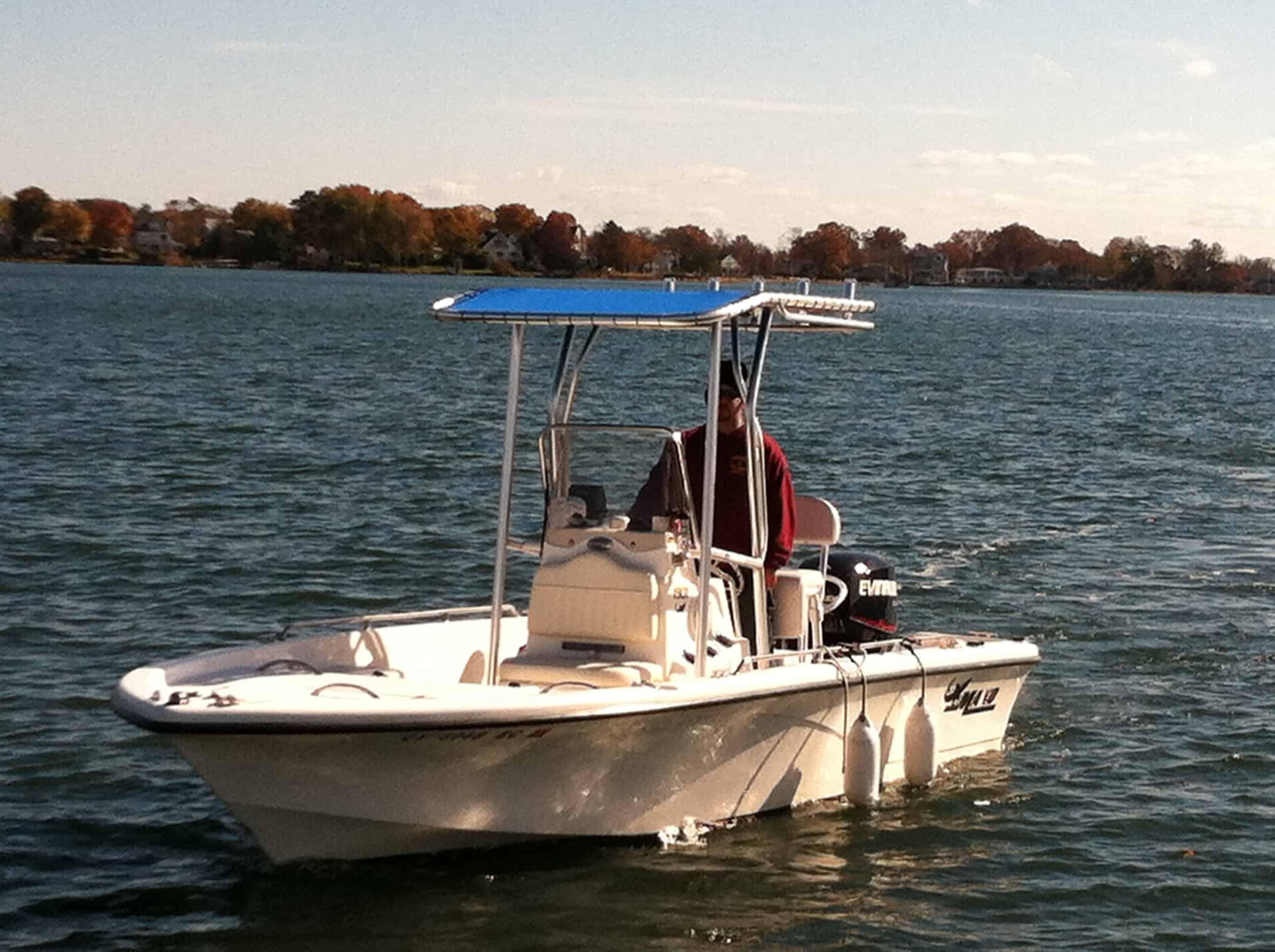 Mako 1801 T-Top 2008 image 1