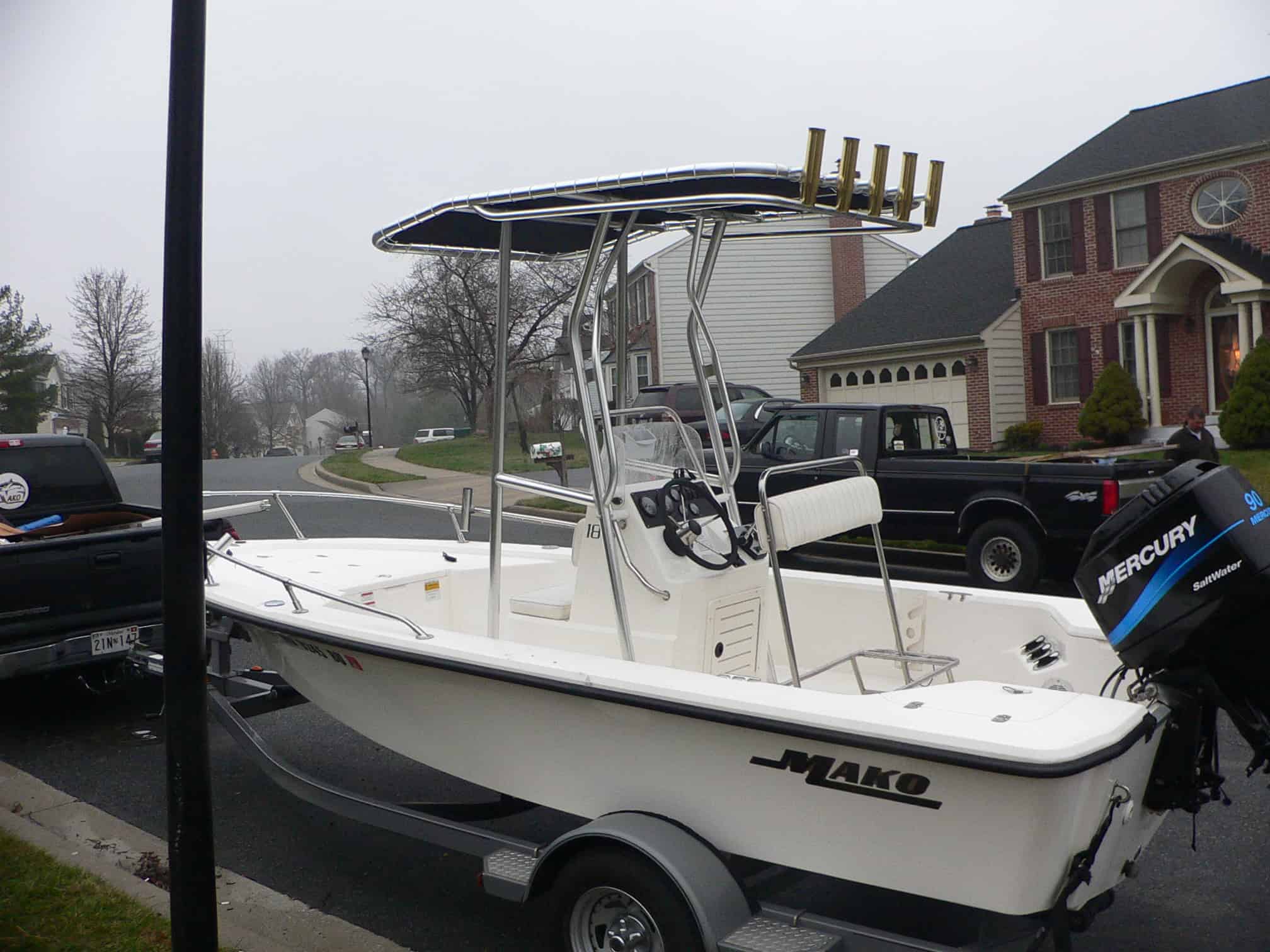 Mako 18 Center console T-Top 2006 image 1