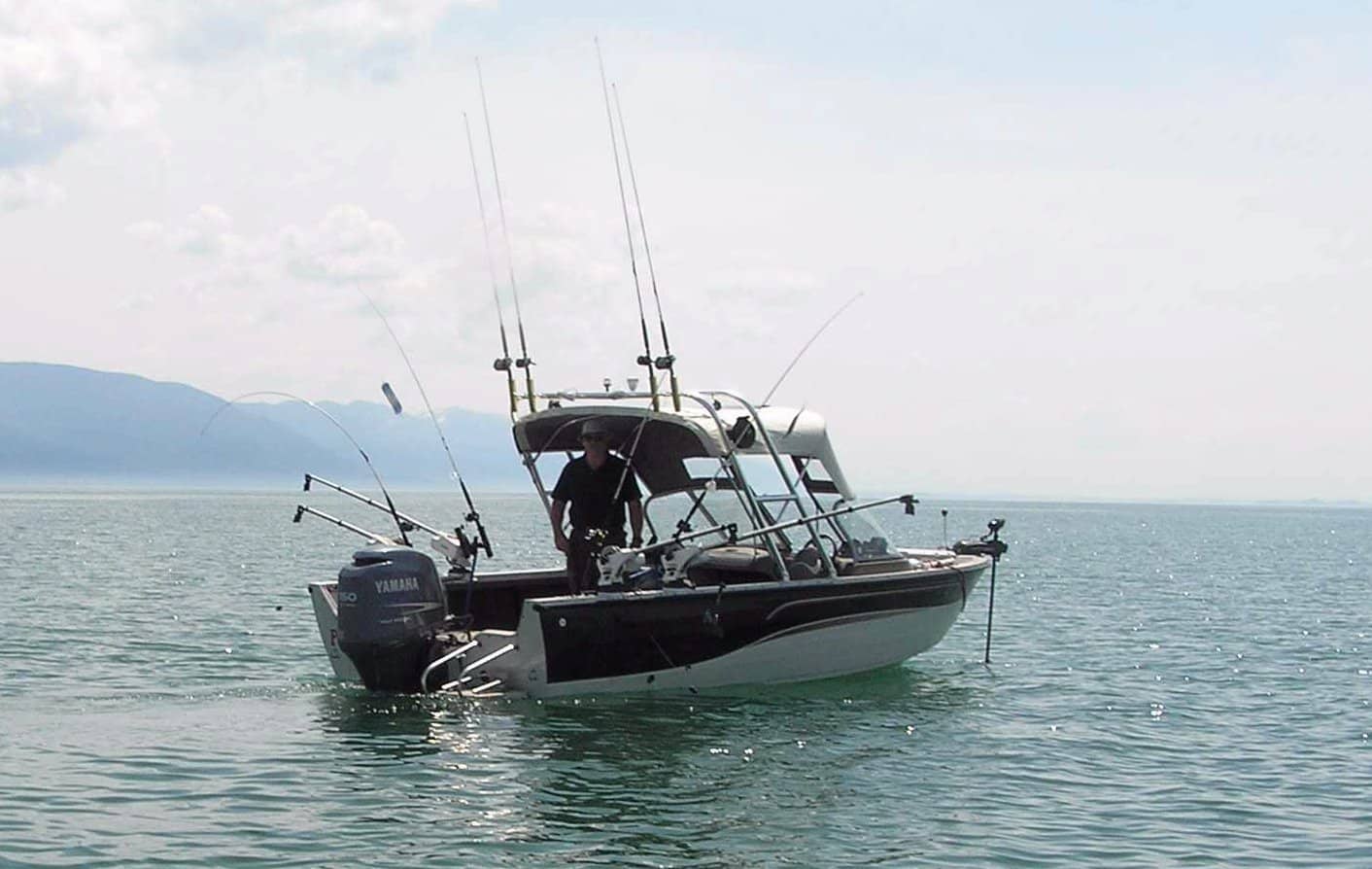 Crestliner Mirage 2000 Arch 2005 image 1