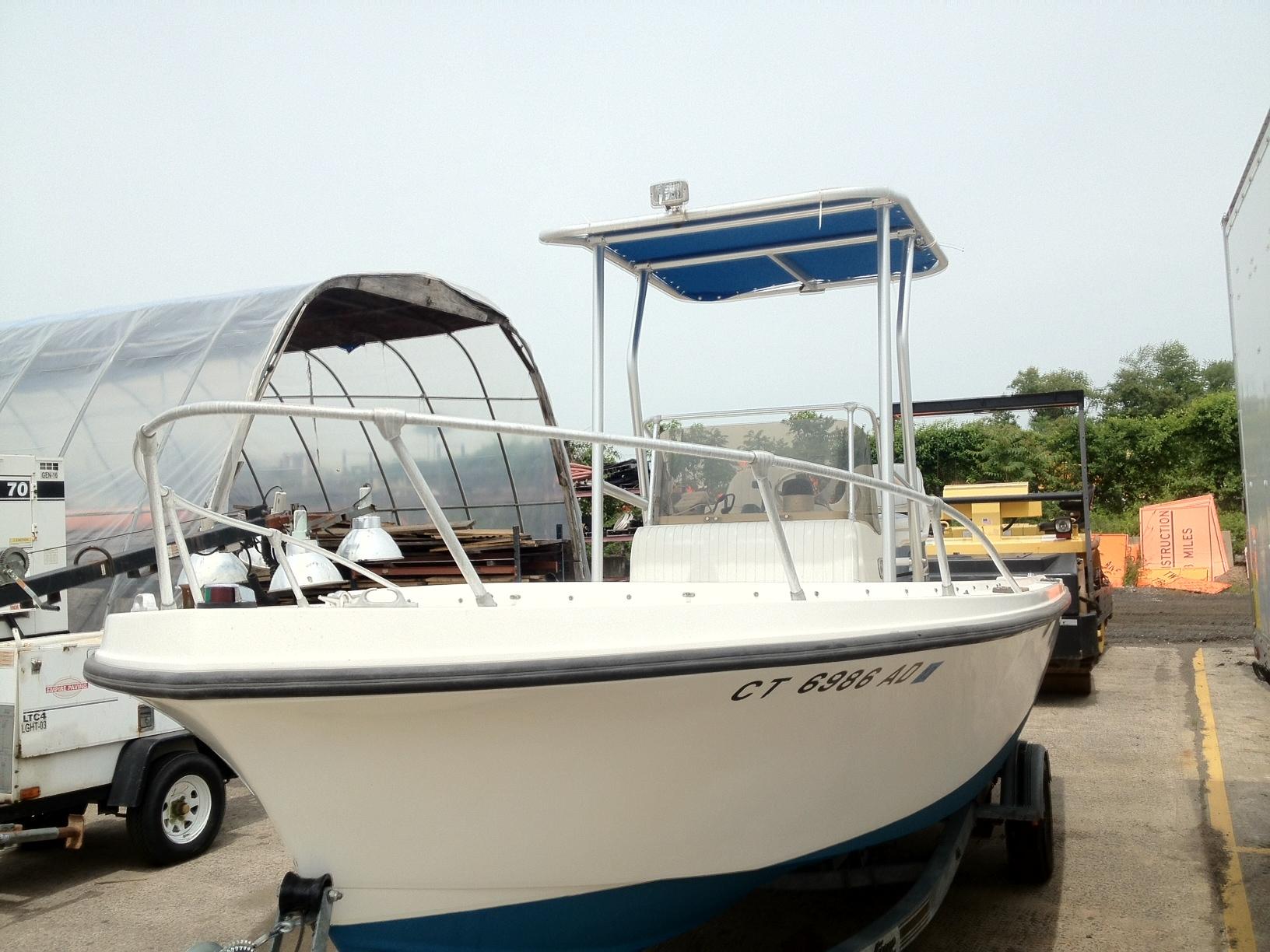 Mako 20 T-Top image 1