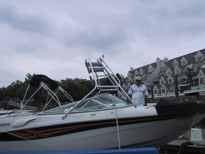 Four Winns 260 Horizon image 1