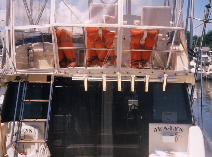 Silverton 37 Accessories image 1