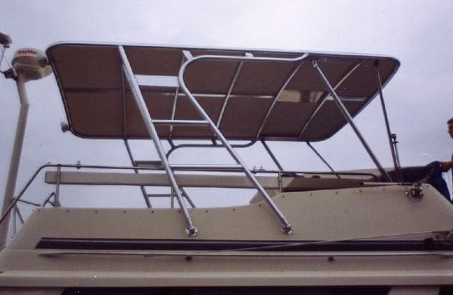 Mainship 36 Sedan Top 1986 image 1
