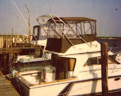 Trojan 10.8 Meter Sedan Arch 1986 image 1