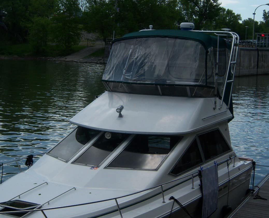 Sea Ray 30 Flybridge Arch image 1