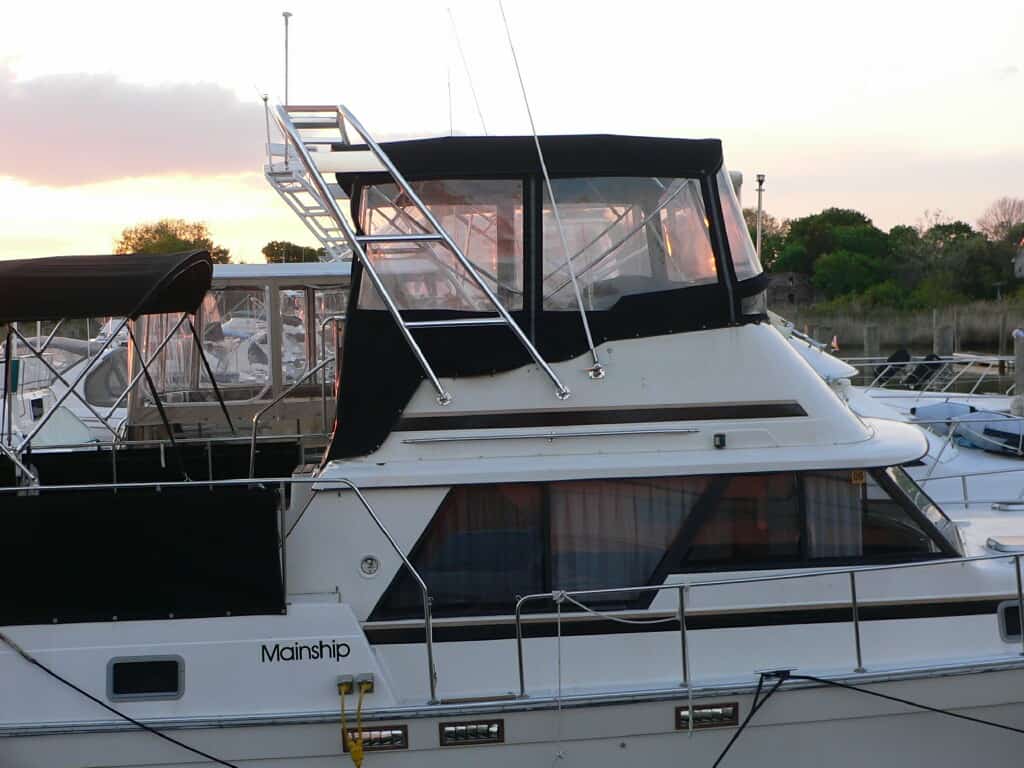Mainship 36 Double Cabin Arch 1984 image 1