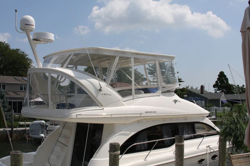Meridian 411 Sedan Top image 1