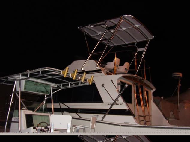 Bertram 33 Flybridge Cruiser Top 1977 image 1