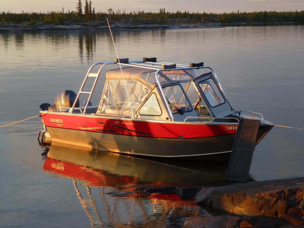 Hewes 220 Ocean Pro Arch image 1