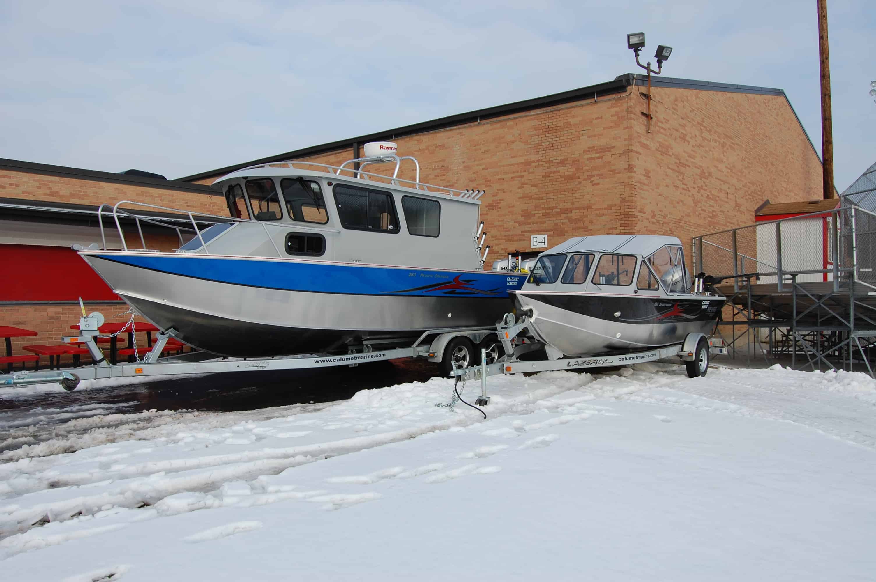 Hewes 260 Pacific Cruiser Arch 2007 image 1