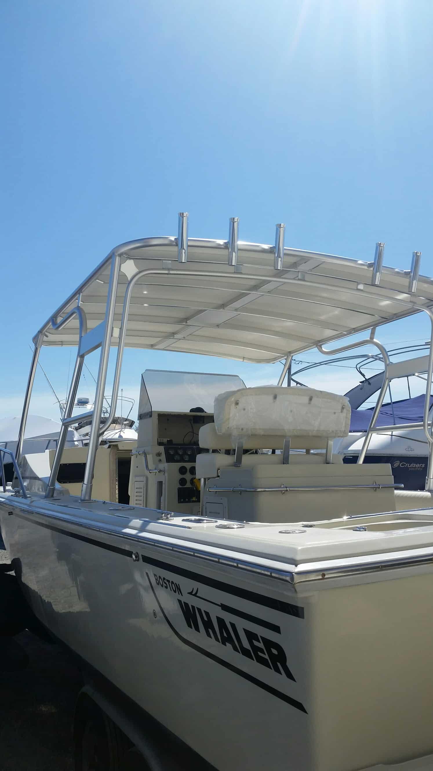 Boston Whaler Top image 1