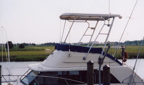 Silverton 34 Convertible Top 1977 image 1