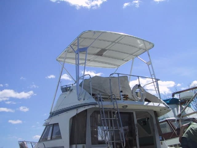 Trojan 10.8 Meter Top 1988 image 1