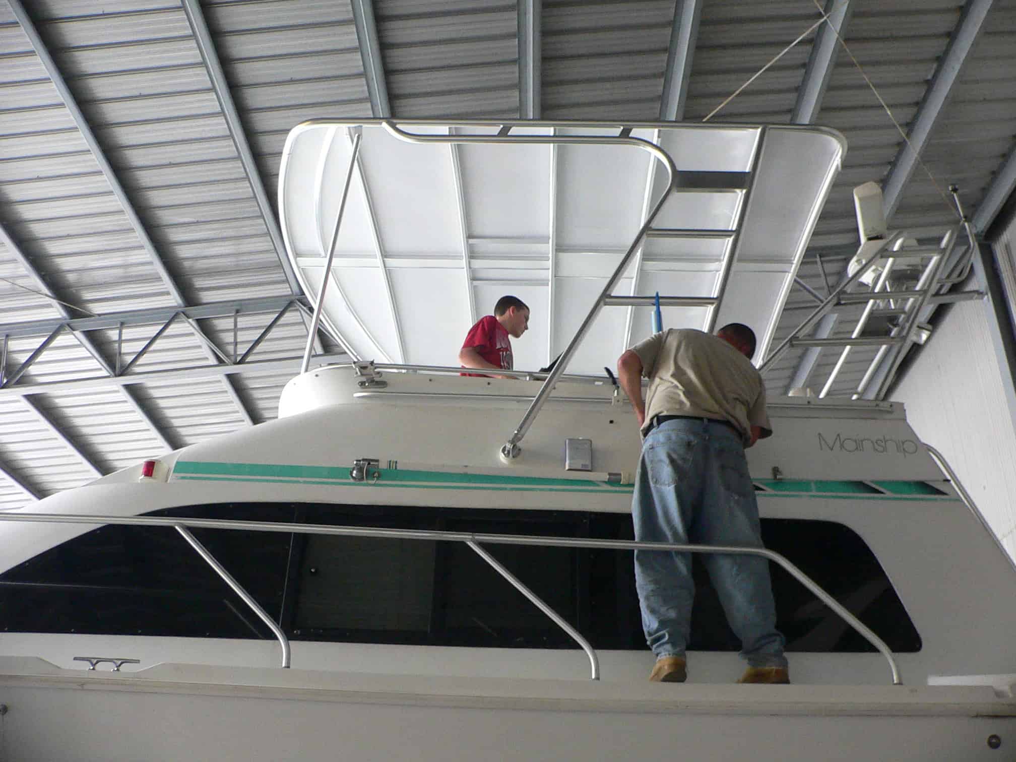 Mainship 40 Sedan Bridge Top 1993 image 1