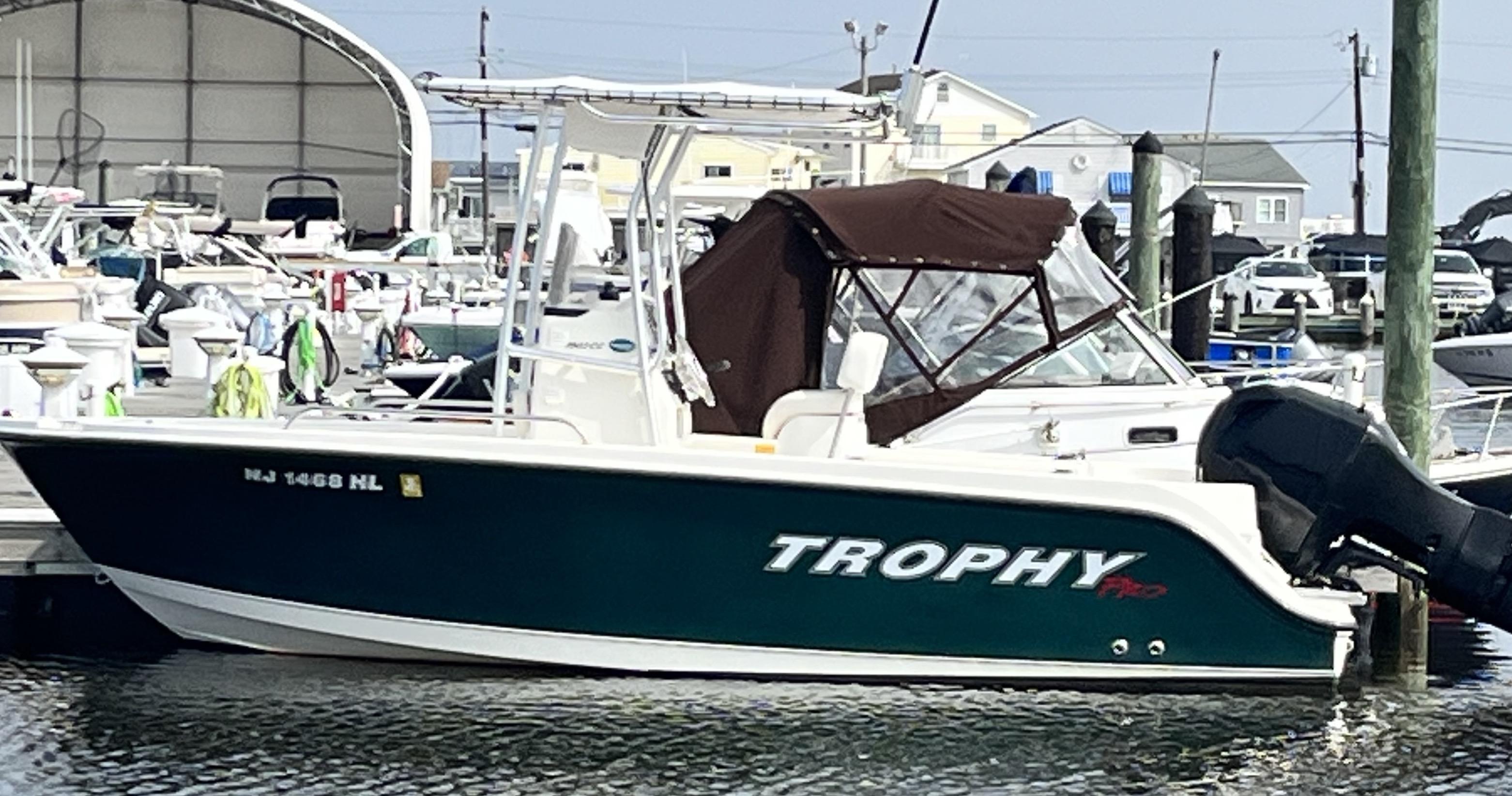 Trophy T-Top 2011 image 1